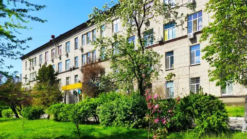 Лікувальний підрозділ №8 (вул. Краківська, 13) — головний вхід — фото 9