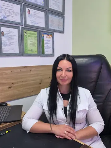 Синюченко Світлана Юріївна, Нарколог