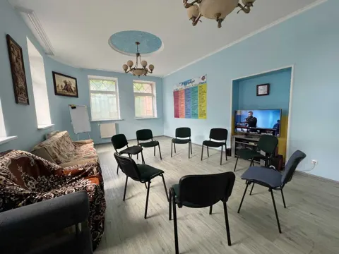 реабилитационный центр трансформация в киеве круг-зал — фото 10